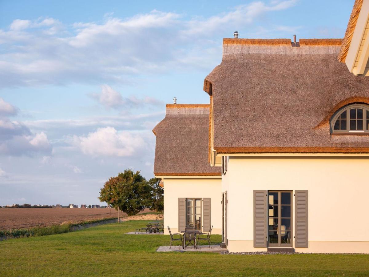 Reetland Am Meer - Premium Reetdachvilla Mit 2 Schlafzimmern, Sauna Und Kamin E04 Dranske Luaran gambar
