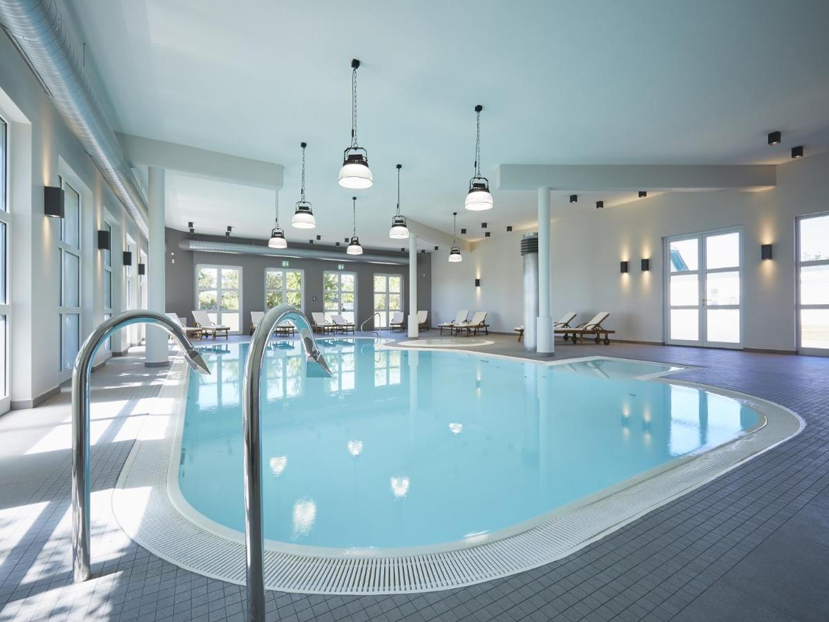 Reetland Am Meer - Premium Reetdachvilla Mit 2 Schlafzimmern, Sauna Und Kamin E04 Dranske Luaran gambar